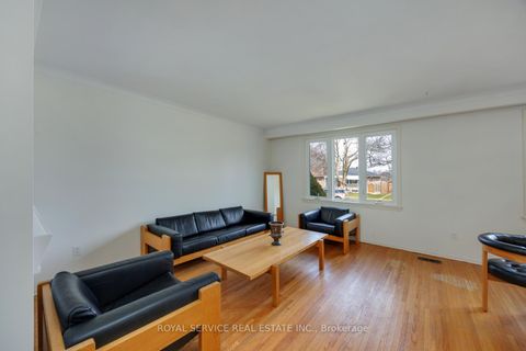 Photo 4 at 14 Hathway Drive, Bendale, Toronto