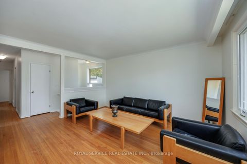 Photo 8 at 14 Hathway Drive, Bendale, Toronto