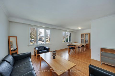 Photo 9 at 14 Hathway Drive, Bendale, Toronto