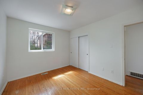 Photo 14 at 14 Hathway Drive, Bendale, Toronto