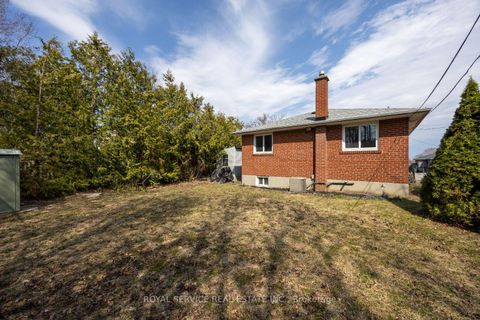 Photo 18 at 14 Hathway Drive, Bendale, Toronto