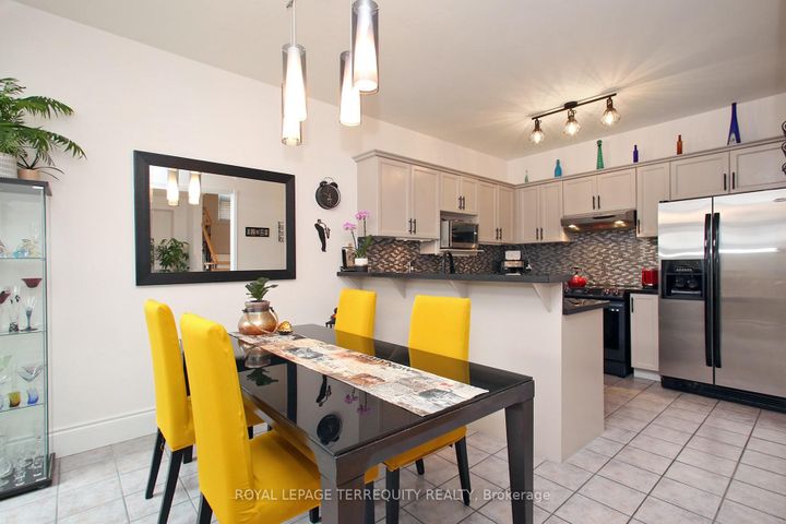 Photo 12 at 471 Woodsmere Crescent, Amberlea, Pickering