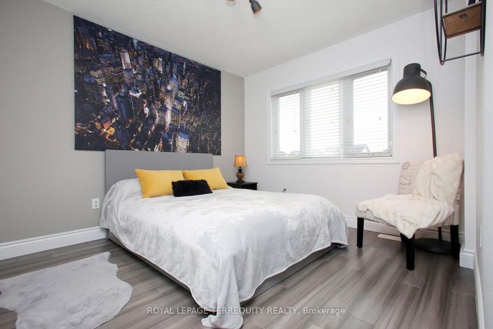 Photo 21 at 471 Woodsmere Crescent, Amberlea, Pickering