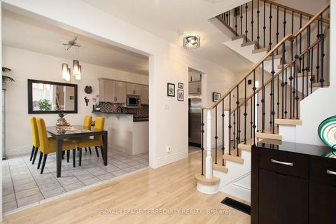 Photo 11 at 471 Woodsmere Crescent, Amberlea, Pickering