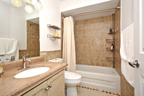 Photo 20 at 471 Woodsmere Crescent, Amberlea, Pickering