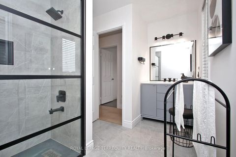 Photo 27 at 471 Woodsmere Crescent, Amberlea, Pickering