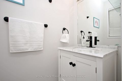 Photo 28 at 471 Woodsmere Crescent, Amberlea, Pickering