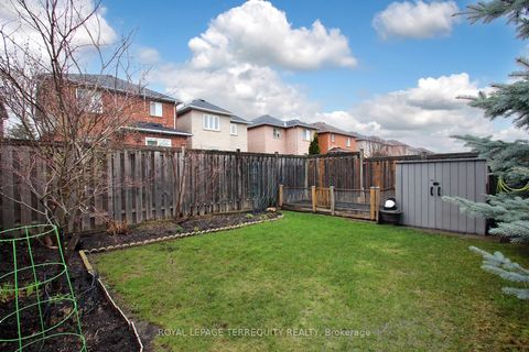 Photo 32 at 471 Woodsmere Crescent, Amberlea, Pickering