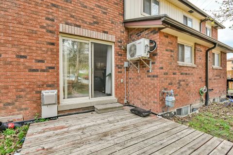 Photo 5 at 38 - 112 Loggers Run, Ardagh, Barrie