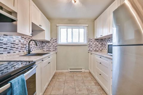 Photo 13 at 38 - 112 Loggers Run, Ardagh, Barrie