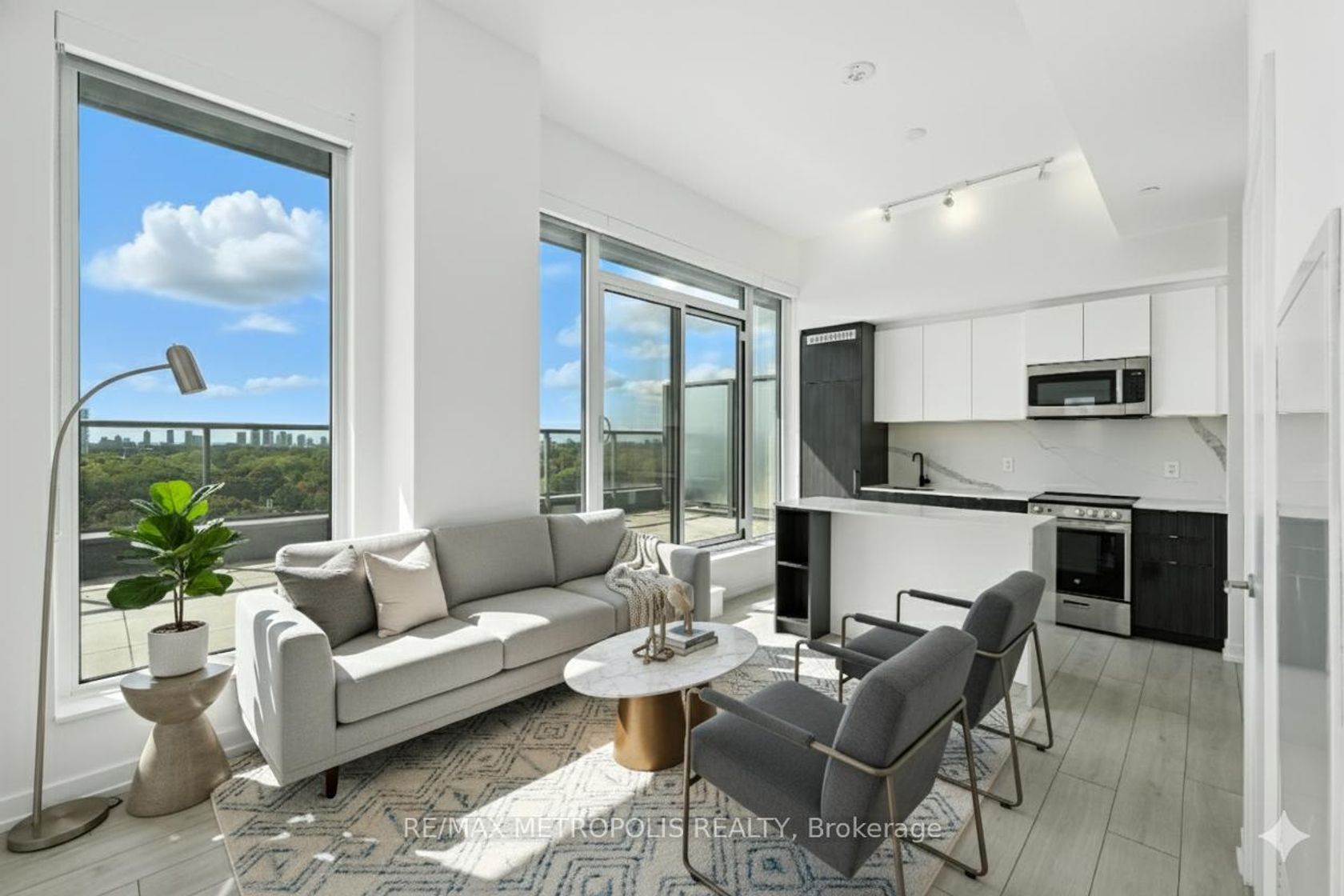 815 - 500 Dupont Street, Annex, Toronto photo number 2