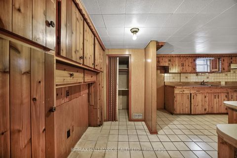 Photo 21 at 50 Dorking Crescent, CFB, Toronto