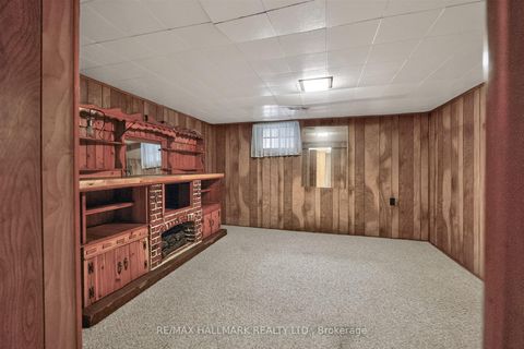 Photo 24 at 50 Dorking Crescent, CFB, Toronto