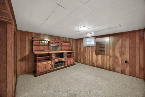 Photo 25 at 50 Dorking Crescent, CFB, Toronto