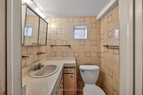 Photo 29 at 50 Dorking Crescent, CFB, Toronto