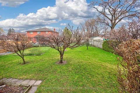Photo 37 at 50 Dorking Crescent, CFB, Toronto