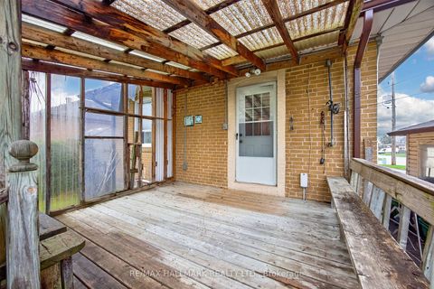 Photo 39 at 50 Dorking Crescent, CFB, Toronto