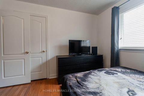 Photo 18 at 31 Water Garden Lane, Sonoma Heights, Vaughan