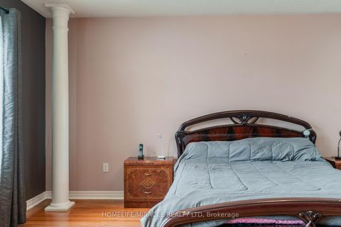 Photo 24 at 31 Water Garden Lane, Sonoma Heights, Vaughan