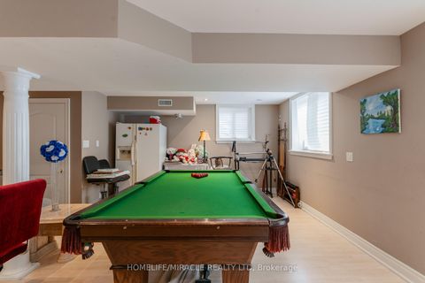 Photo 36 at 31 Water Garden Lane, Sonoma Heights, Vaughan