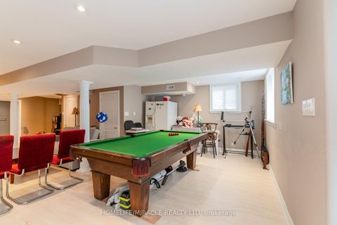 Photo 38 at 31 Water Garden Lane, Sonoma Heights, Vaughan