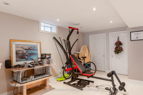 Photo 45 at 31 Water Garden Lane, Sonoma Heights, Vaughan