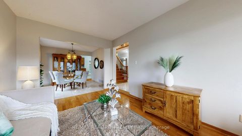 Photo 12 at 33 Byer Drive, Raymerville, Markham