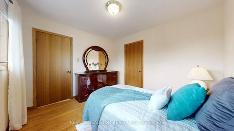 Photo 32 at 33 Byer Drive, Raymerville, Markham