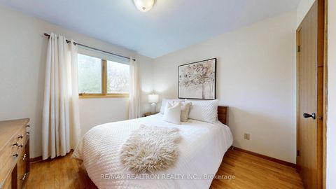 Photo 33 at 33 Byer Drive, Raymerville, Markham