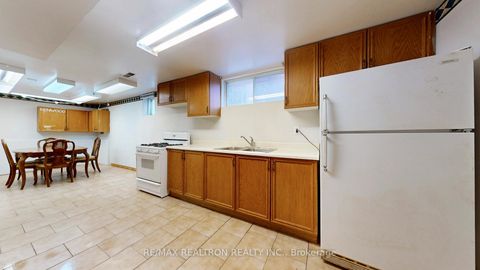 Photo 43 at 33 Byer Drive, Raymerville, Markham