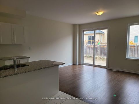 Photo 2 at 130 Ice Palace Crescent, Windfields, Oshawa