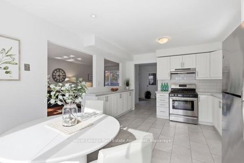 Photo 12 at 115 Coles Avenue, Vaughan Grove, Vaughan