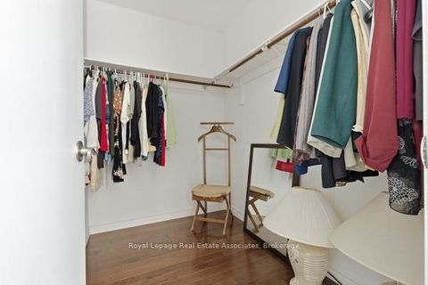 Photo 21 at 115 Coles Avenue, Vaughan Grove, Vaughan