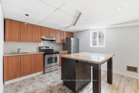 Photo 26 at 115 Coles Avenue, Vaughan Grove, Vaughan