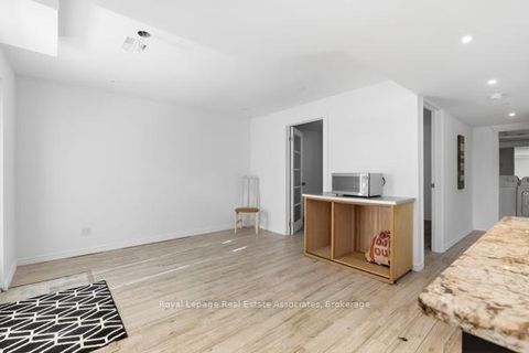 Photo 28 at 115 Coles Avenue, Vaughan Grove, Vaughan