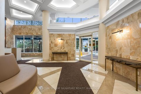 Photo 2 at PH9 - 7300 Yonge Street, Yorkhill, Vaughan