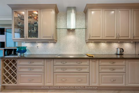 Photo 24 at PH9 - 7300 Yonge Street, Yorkhill, Vaughan