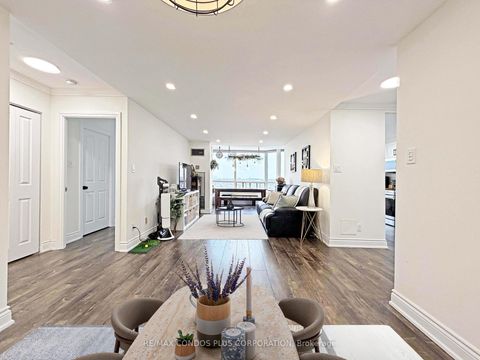 Photo 2 at 1509 - 120 Promenade Circle, Brownridge, Vaughan