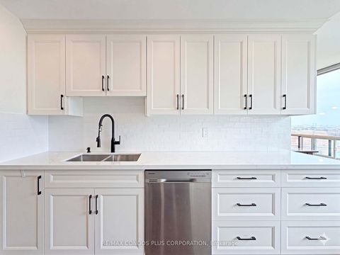 Photo 10 at 1509 - 120 Promenade Circle, Brownridge, Vaughan