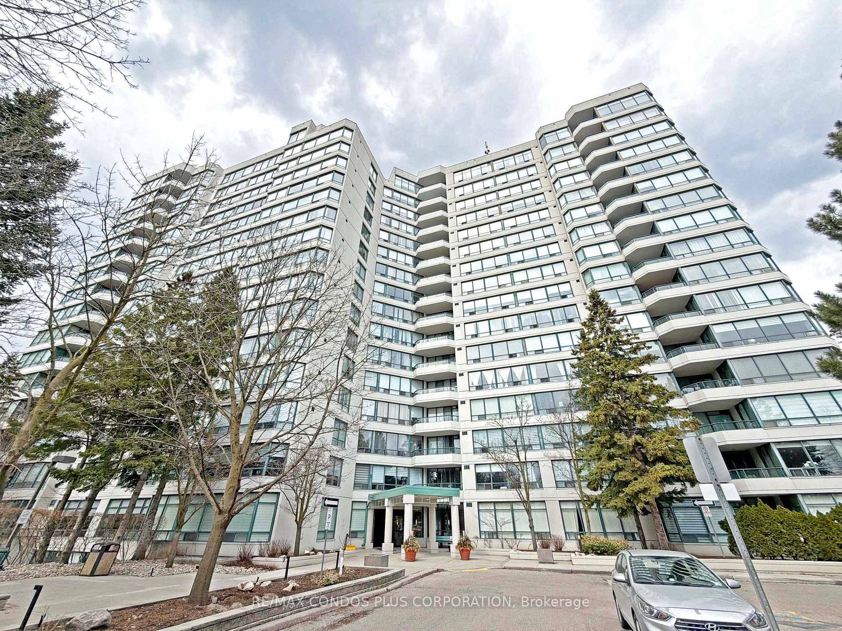1509 - 120 Promenade Circle, Brownridge, Vaughan photo number 2