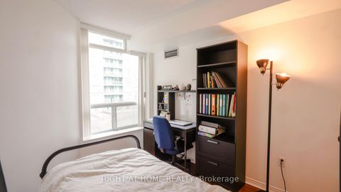 Photo 8 at 300 - 28 Pemberton Avenue, Newtonbrook East, Toronto