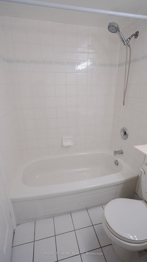 Photo 10 at 300 - 28 Pemberton Avenue, Newtonbrook East, Toronto