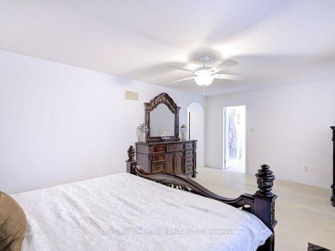 Photo 33 at 50 Ken Bishop Way, Woodland Hill, Newmarket