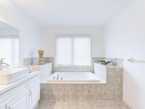 Photo 36 at 50 Ken Bishop Way, Woodland Hill, Newmarket