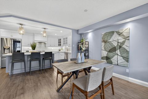 Photo 5 at 906 - 250 Davis Drive, Central Newmarket, Newmarket