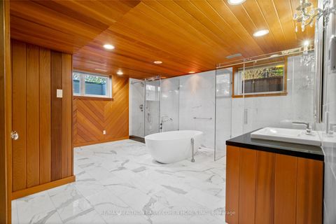 Photo 22 at 80 Bayview Ridge, York Mills, Toronto