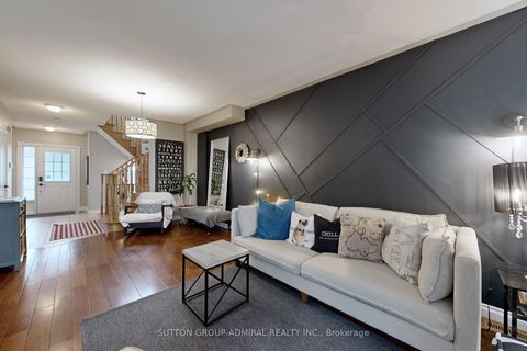 Photo 4 at 80 Walkview Crescent, Oak Ridges, Richmond Hill