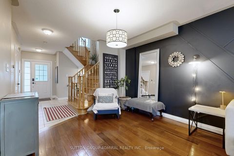 Photo 5 at 80 Walkview Crescent, Oak Ridges, Richmond Hill