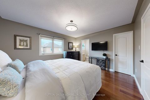 Photo 13 at 80 Walkview Crescent, Oak Ridges, Richmond Hill