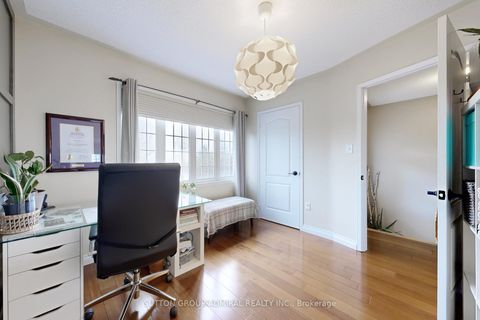 Photo 17 at 80 Walkview Crescent, Oak Ridges, Richmond Hill